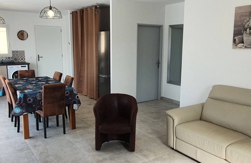 Vallon-Pont-d'Arc House | Beautiful new house for 4 people