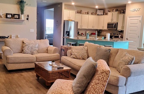 Foley House | Beautiful new home located minutes from OWA and the Wharf
