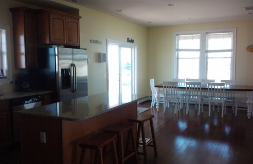 Eastward Look House | Beautiful new large home overlooking Scarborough beach