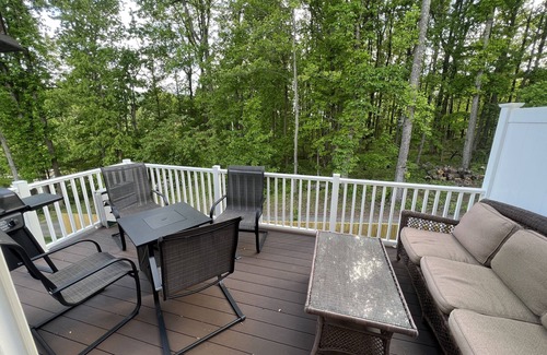 Charlottesville House | Beautiful New Townhome with Mountain Views. Close to downtown!