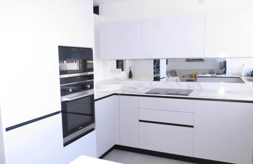 Sainte-Maxime City Centre Apartment | Beautiful new T3 apartment with sea view wifi garage