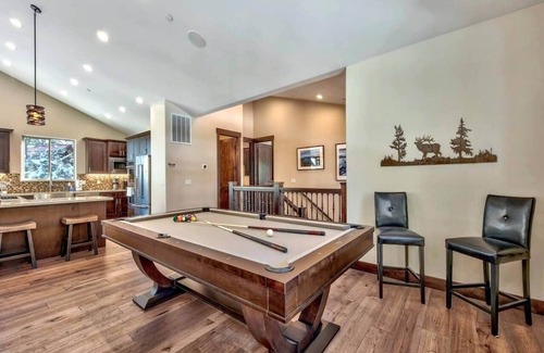 Tahoe Paradise House | Beautiful New Air Conditioned Mountain Retreat