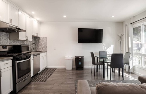San Bruno House | Beautiful newly remodeled home near SFO
