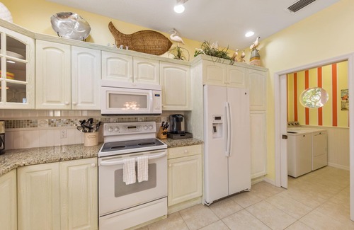 Anna Maria House | Beautiful North-End Home! Pool with In-ground Spa, Shuffleboard!