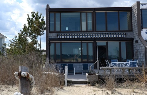 North Shores House | Beautiful North Shores Beach Home - Great deck with views that go on and on