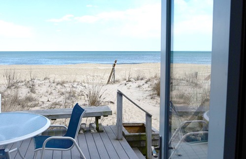 North Shores House | Beautiful North Shores Beach Home - Great deck with views that go on and on