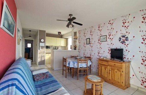 Saint-Jean-de-Monts Apartment | Beautiful oceanfront apartment
