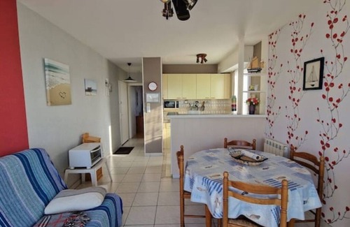 Saint-Jean-de-Monts Apartment | Beautiful oceanfront apartment