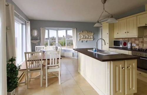 Westport House | Beautiful Oakleaf Cottage, Westport, Co Mayo