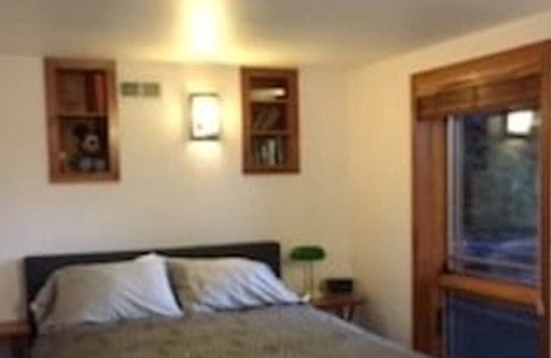 Seattle Metro Area House | Beautiful Oasis in Seattle's Seward Park