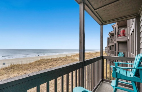 Ocean Drive Condo | Beautiful Oceanfront Condo + Free Attraction Tickets!