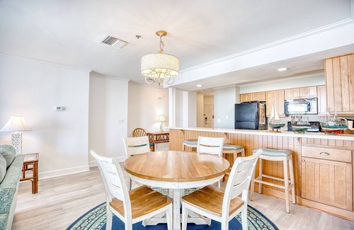 Ash Condo | Beautiful Oceanfront Oasis!
