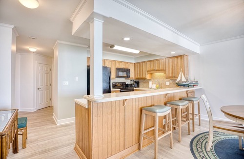Ash Condo | Beautiful Oceanfront Oasis!