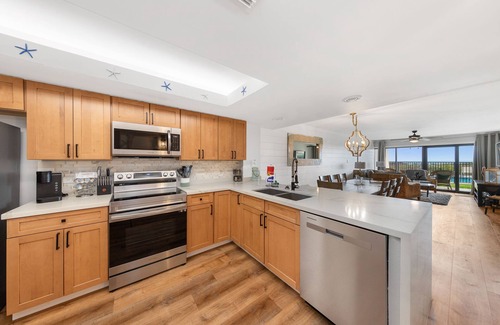 South Padre Island Condo | Beautiful Oceanfront at Ocean Vista Towers 105