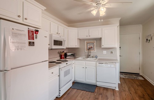 North Myrtle Beach Condo | Beautiful Oceanfront/Inlet Views 2BR/2BA Gated Condo With Pool - Sleeps 6