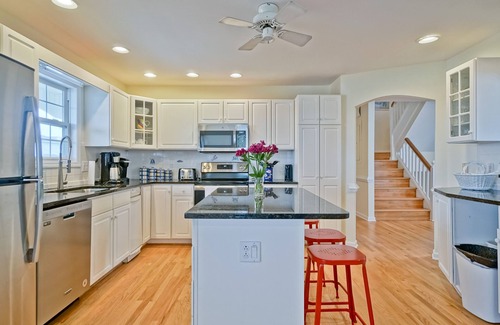 Ocean Isle Beach House | BEAUTIFUL OCEAN ISLE BEACH 7 BEDROOM CANAL HOME