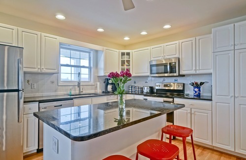 Ocean Isle Beach House | BEAUTIFUL OCEAN ISLE BEACH 7 BEDROOM CANAL HOME