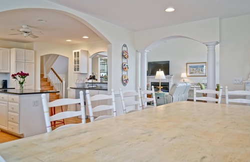 Ocean Isle Beach House | BEAUTIFUL OCEAN ISLE BEACH 7 BEDROOM CANAL HOME