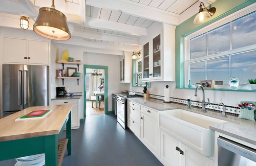Downtown Cannon Beach House | Beautiful Ocean Front Haystack Rock View