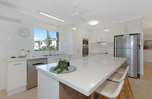Bargara Apartment | Beautiful Ocean Front Apartment at Pacific Links 1b