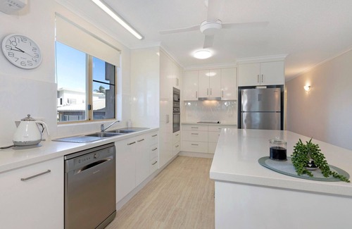 Bargara Apartment | Beautiful Ocean Front Apartment at Pacific Links 1b
