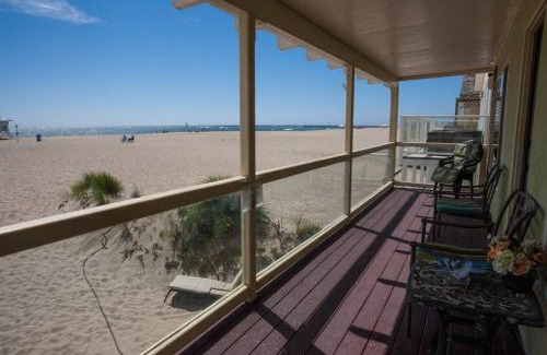 Silver Strand House | Beautiful Ocean Front Coastal Sunset Beach House