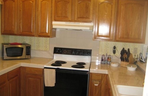 Wailua Condo | Beautiful Ocean Front Private Resort Condo Rental by the coconut coast.