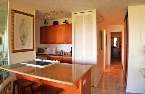Kihei Condo | Beautiful OCEAN View! Across from BEACH! AC in bedroom! From 140 a night!