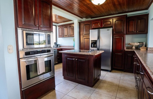 Playa Flamingo Condo | Beautiful ocean view condo- A few minutes from Flamingo Beach, Stunning View