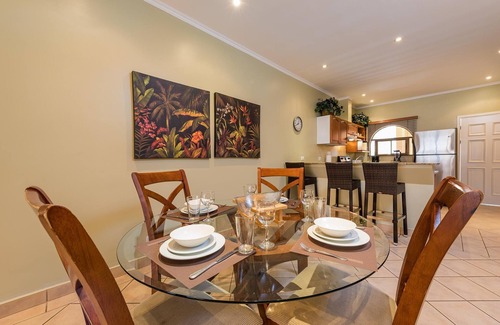 Tamarindo Condo | Beautiful ocean view condo - Very close to the beach