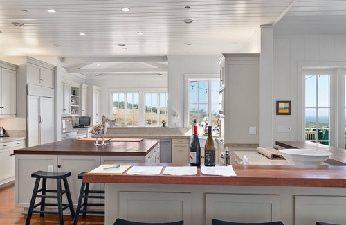 Park Hill House | Beautiful Ocean View Home for entertaining