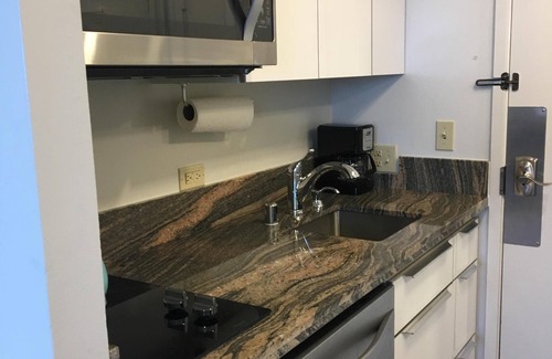 Waikiki Apartment | Beautiful Ocean View Studio in Waikiki, Free Parking, W&D, Special Rates