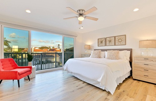 Carlsbad House | Beautiful Ocean View Upper Unit Home + Walk to Beach