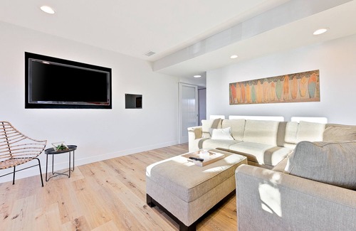 Carlsbad House | Beautiful Ocean View Upper Unit Home + Walk to Beach