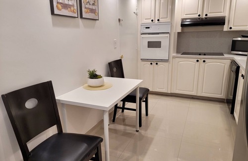 Hollywood South Central Beach Condo | Beautiful OCEAN-VIEW apartment, right ON THE BEACH