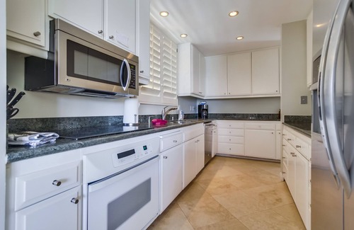Beach Barber Tract Condo | Beautiful Ocean Views and Steps to the Beach