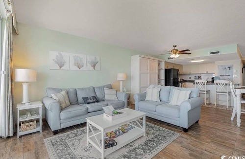 Garden City Condo | Beautiful oceanfront Condo with direct access to the beach, steps from the sand