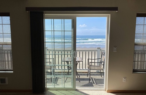 Rockaway Beach House | Beautiful oceanfront home, steps from the beach and a short walk to Lake Lytle