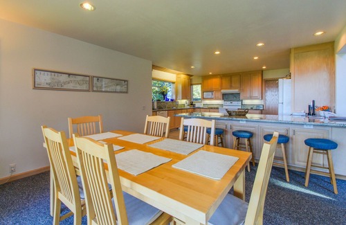 Sea Ranch House | Beautiful Oceanfront Home with a Private Hot Tub, Bluff Views, & Shared Pool