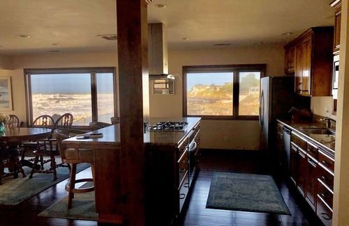 Marine Terrace House | Beautiful Oceanfront Home With Spectacular Views. 17 steps to the beach!