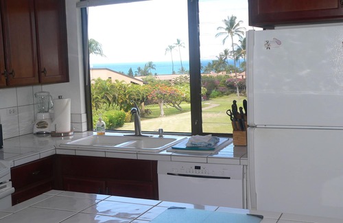 Wailea Condo | Beautiful One Bedroom Condo with Panoramic Ocean Views.