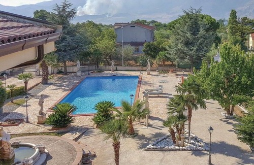 Castrovillari Villa | Beautiful private villa with private pool, hot tub, WIFI, patio, pets allowed and panoramic view