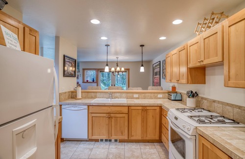 Shorepine Village House | Beautiful Pacific City Beach Home in Shorepine Village