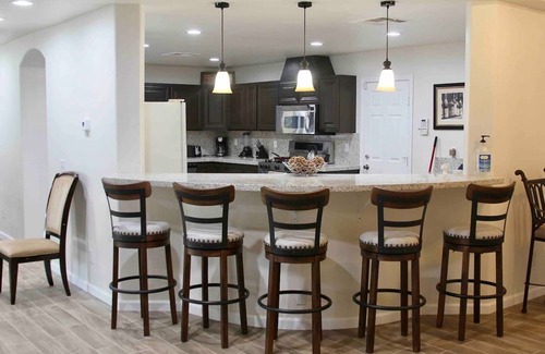 Palm Springs House | Beautiful Palm Trees Retreat Ranch House