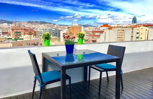 El Parc i la Llacuna del Poblenou Apartment | BEAUTIFUL PANORAMIC PENTHOUSE + 20m2 TERRACE at 800m BEACH/BORN/GÓTIC QUARTERS