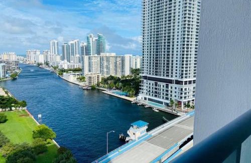 Hallandale Beach Apartment | Beautiful partment in Hallandale Beach