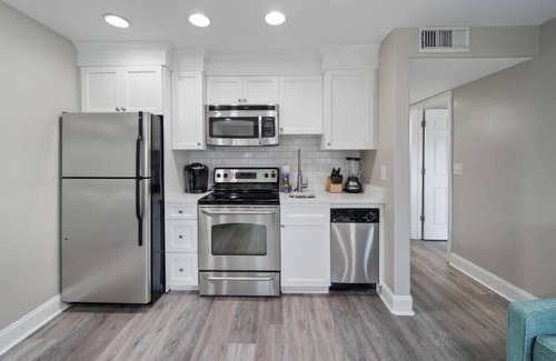 Upper Grand Lagoon Condo | Beautiful PCB Condo w/Pvt Balcony & Shared Pool