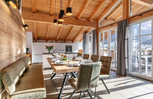 Lauterbach Apartment | Beautiful penthouse near the Brixen ski area