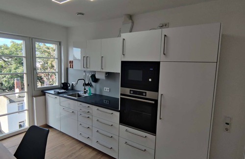 Offenbach am Main Apartment | Beautiful period apartment close to the S-Bahn