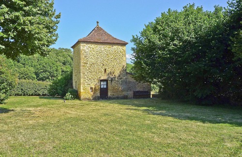 Bouillac House | Beautiful Perigordian House, with private pool and garden in a tranquil setting.